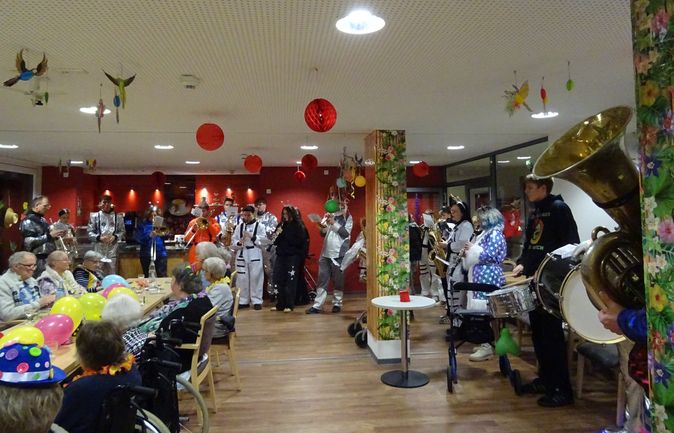 Guckenmusik im Haus raphael